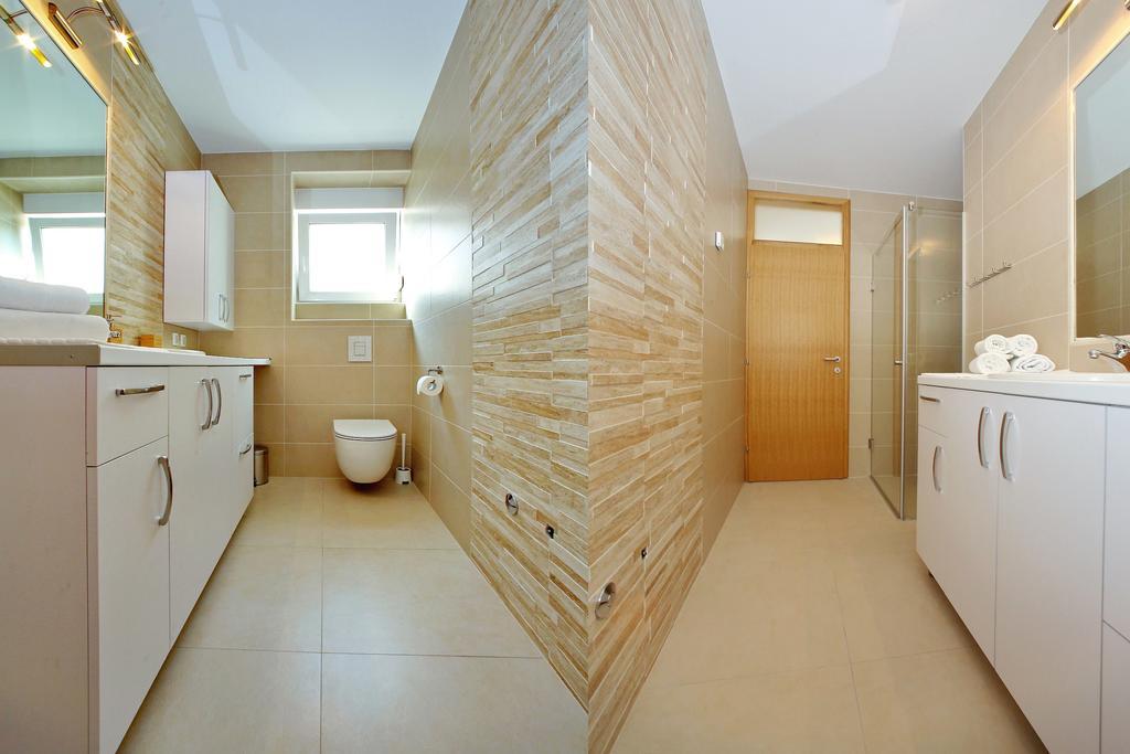 Luxury Apartments Sikiric With Fantastic View On The Sea Bibinje Exterior photo
